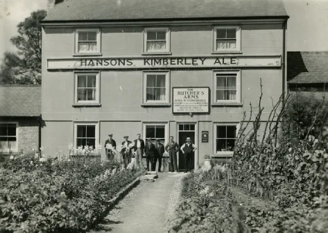 Butcher’s Arms, on Hands Road at Langley - photograph dates from 1941
